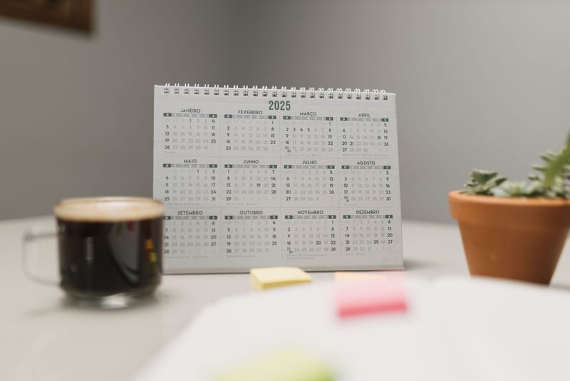 Werbekalender mit Firmenrückwand in Kleinauflagen – Kalenderkonfektion bei APOOL WERKE in Tschechien